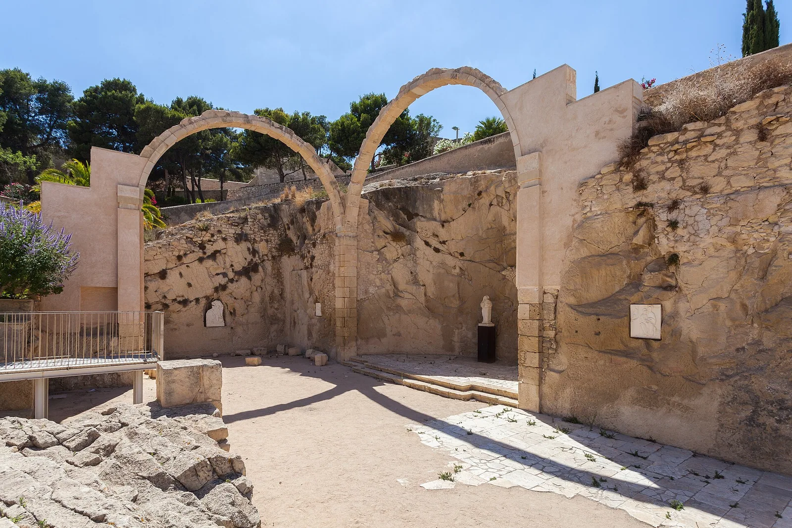 Trdnjava Santa Bárbara nad Alicantejem