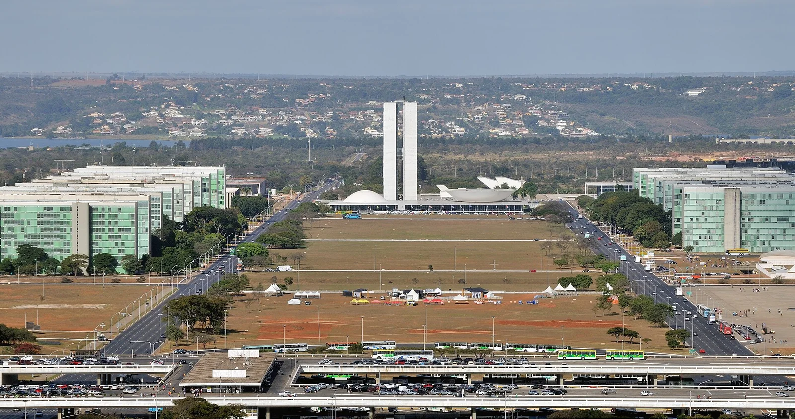 Eixo Monumental z ministrstvi