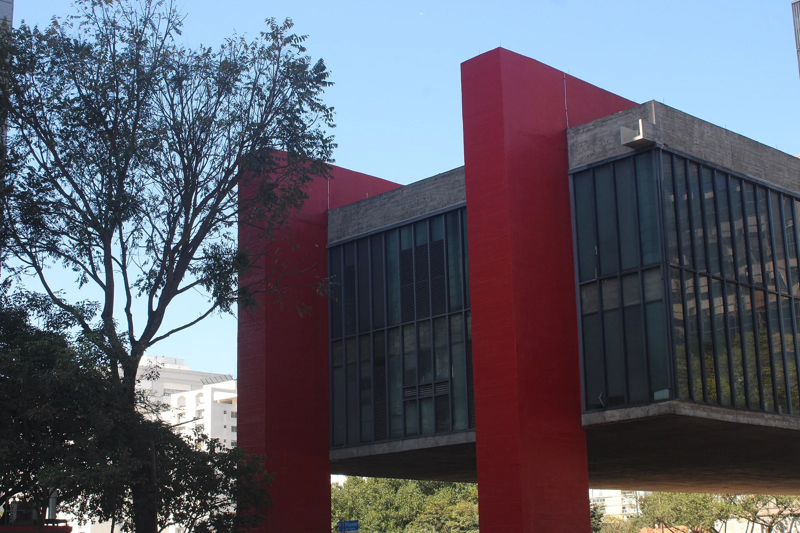 MASP – Muzej umetnosti São Paula
