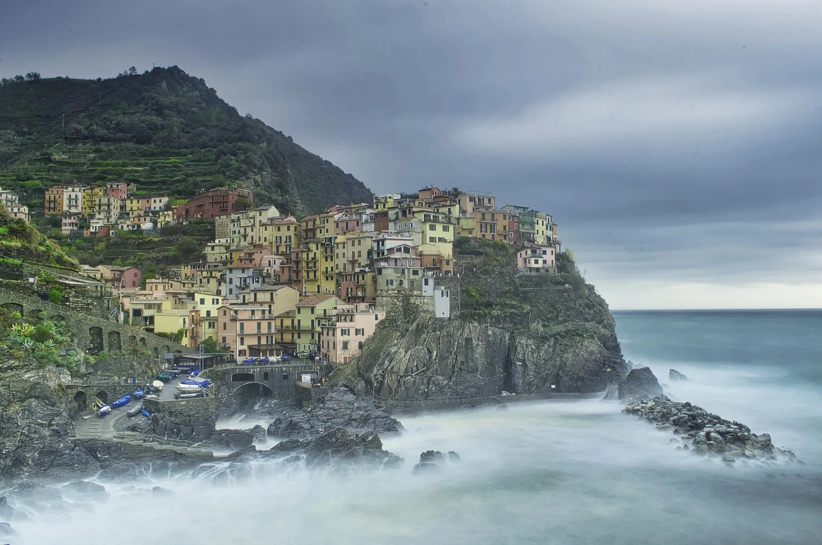 Vas Manarola na ligurski obali