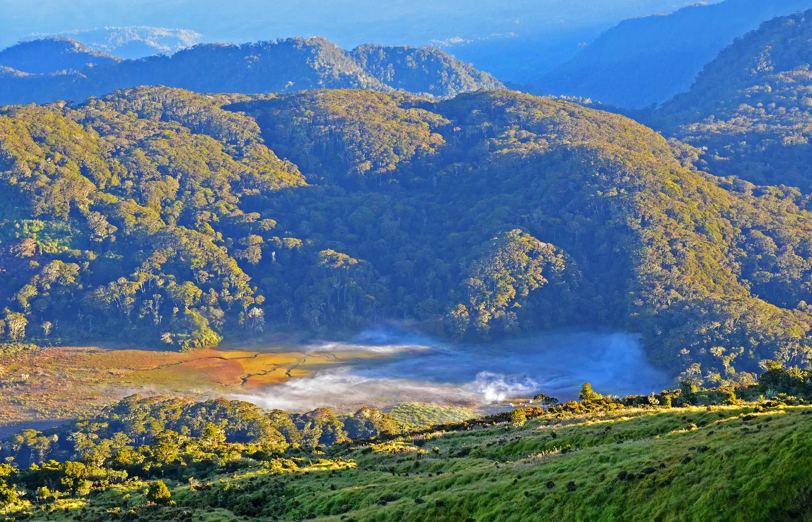 Jezero Venado na gori Apo