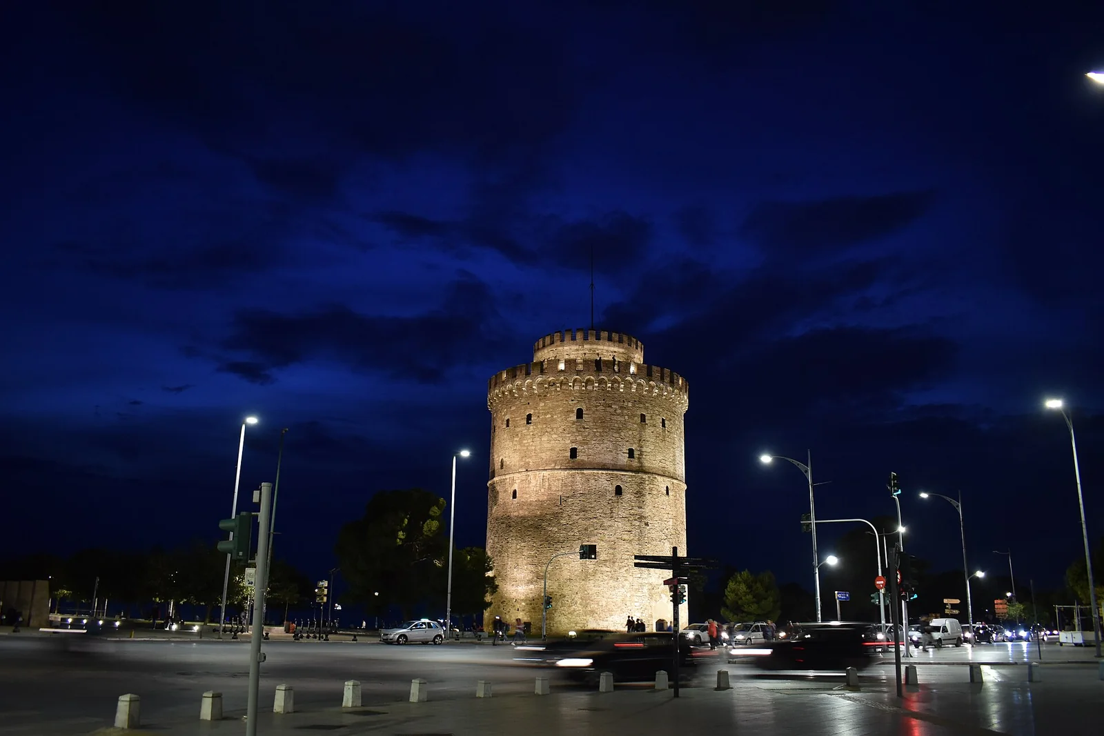 Beli stolp na obali v Solunu