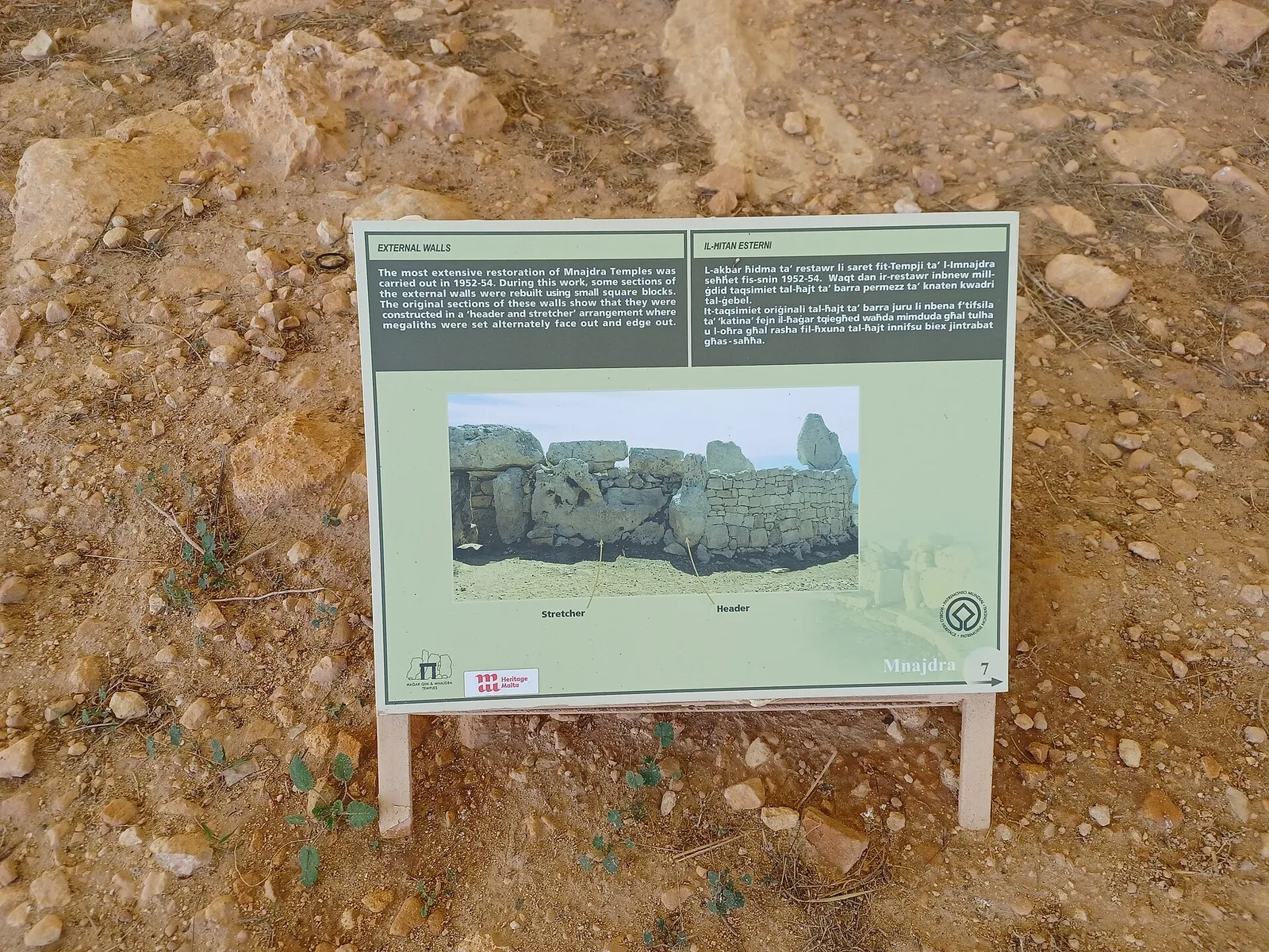 Templji Mnajdra na južni obali Malte