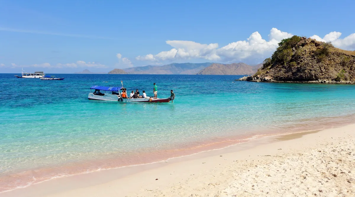 Rožnata plaža (Pink Beach) v narodnem parku Komodo