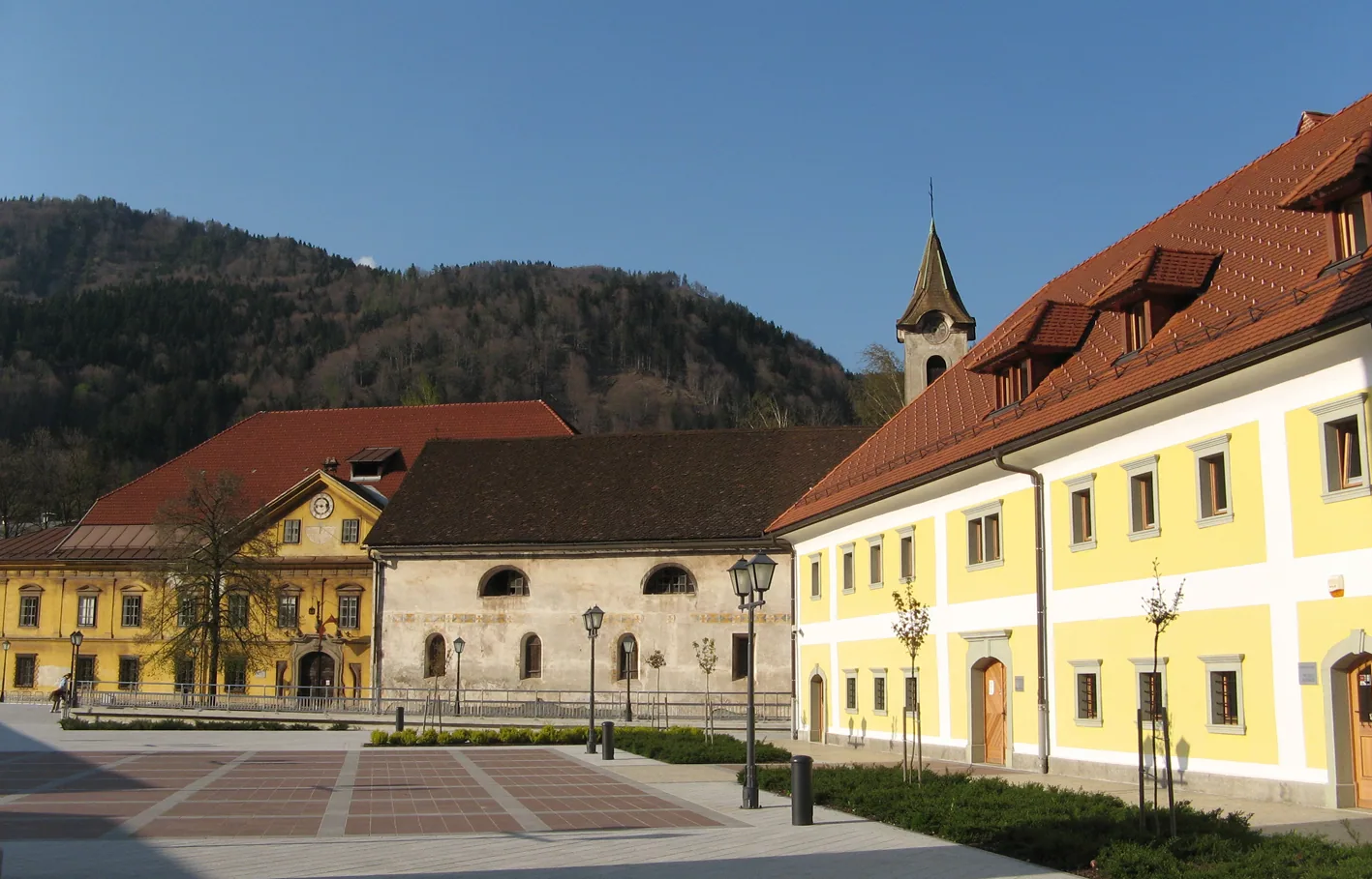 Stara Sava, nekdanje fužinarsko naselje na Jesenicah
