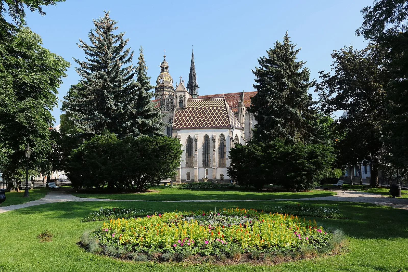Katedrala sv. Elizabete s kapelo sv. Mihaela