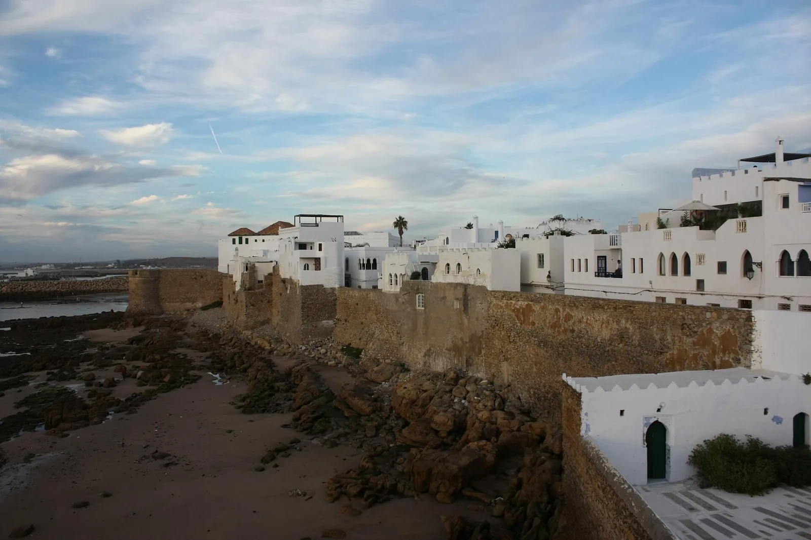 Medina v Asilahu