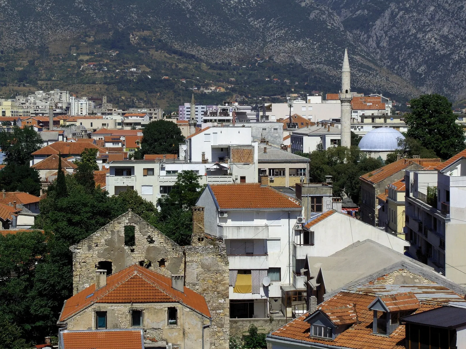 Pogled z minareta mošeje Koski Mehmed paše
