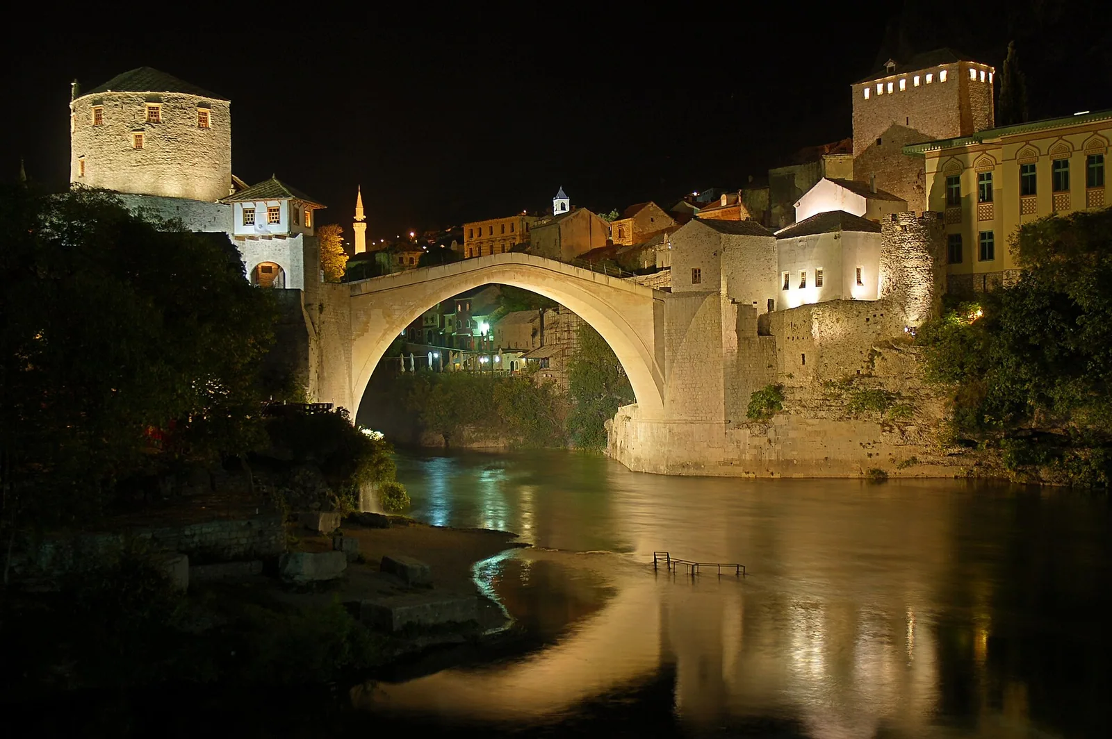Stari most ponoči