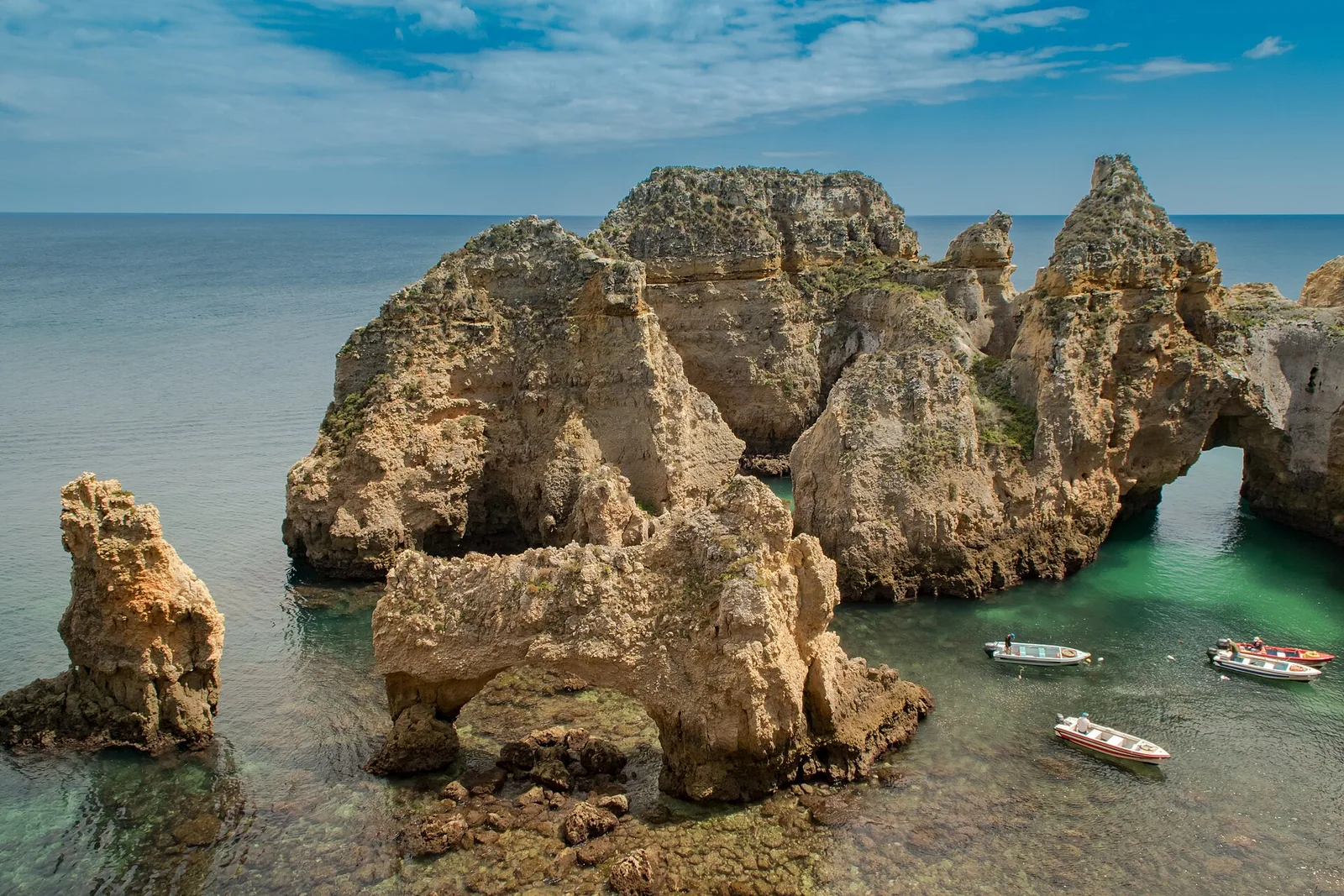 Klifi in zalivi pri Ponta da Piedade v Algarve
