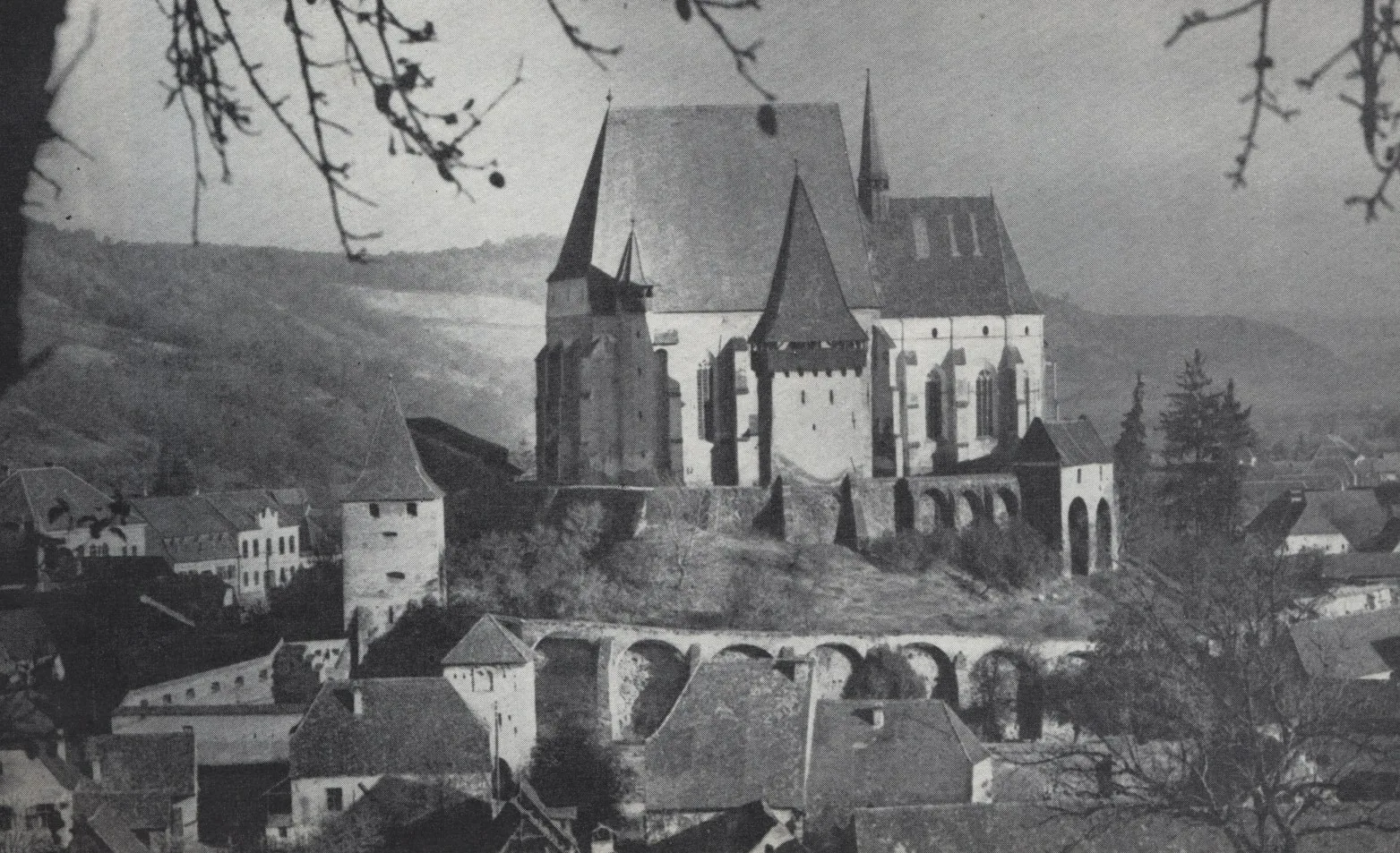 Utrjena cerkev v Biertanu (1964)